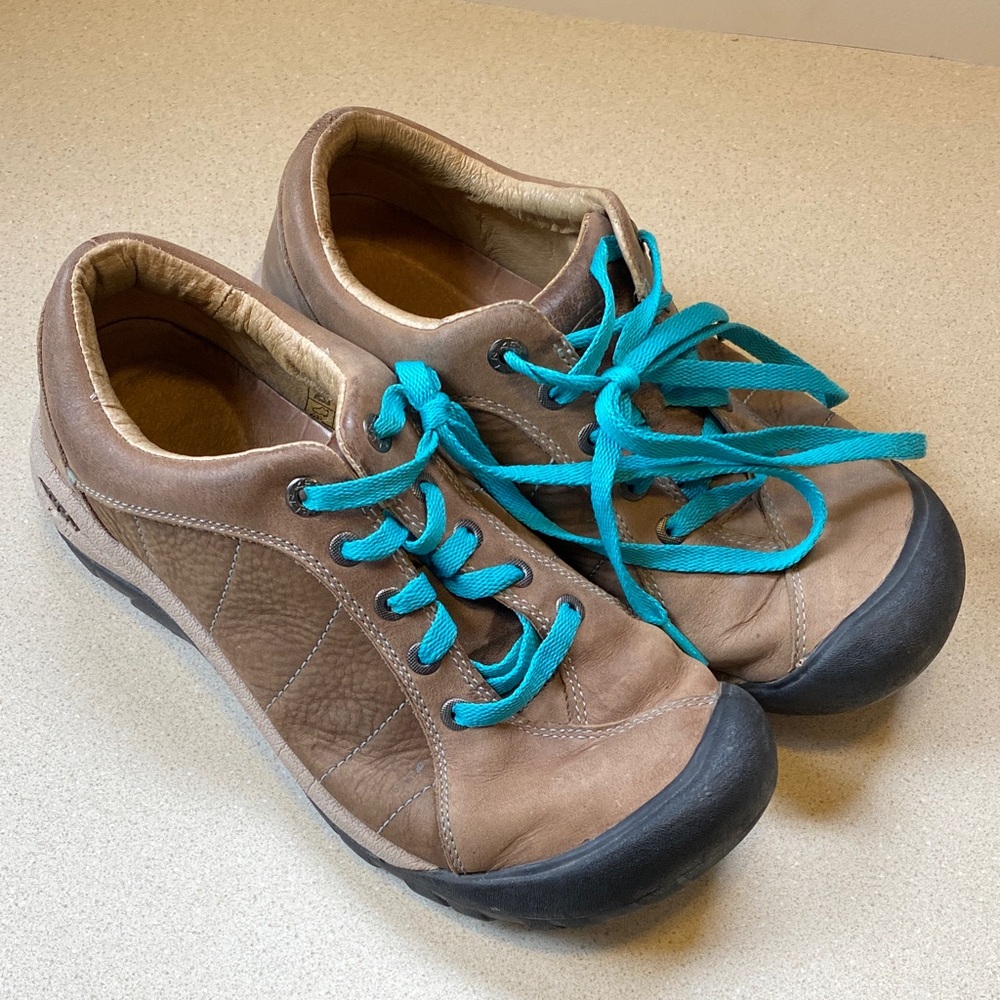 Keen Women’s Presido with Teal Laces